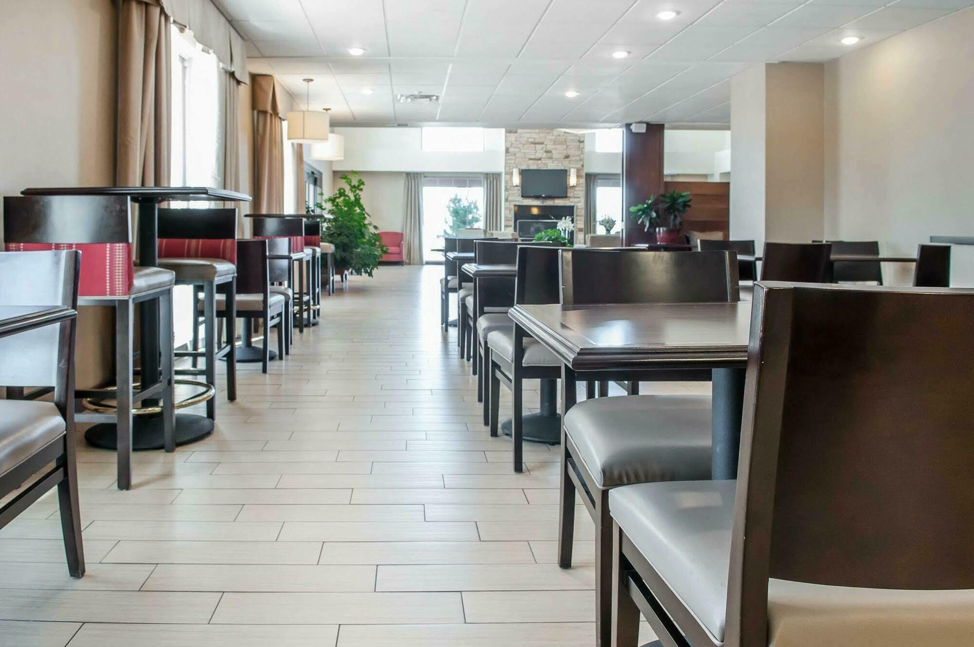 Comfort Suites Farmington Eksteriør bilde
