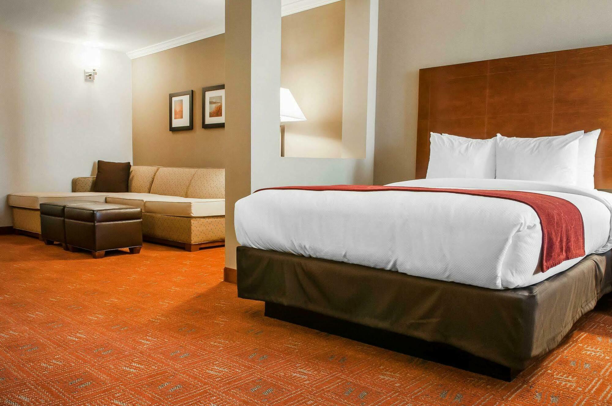 Comfort Suites Farmington Eksteriør bilde